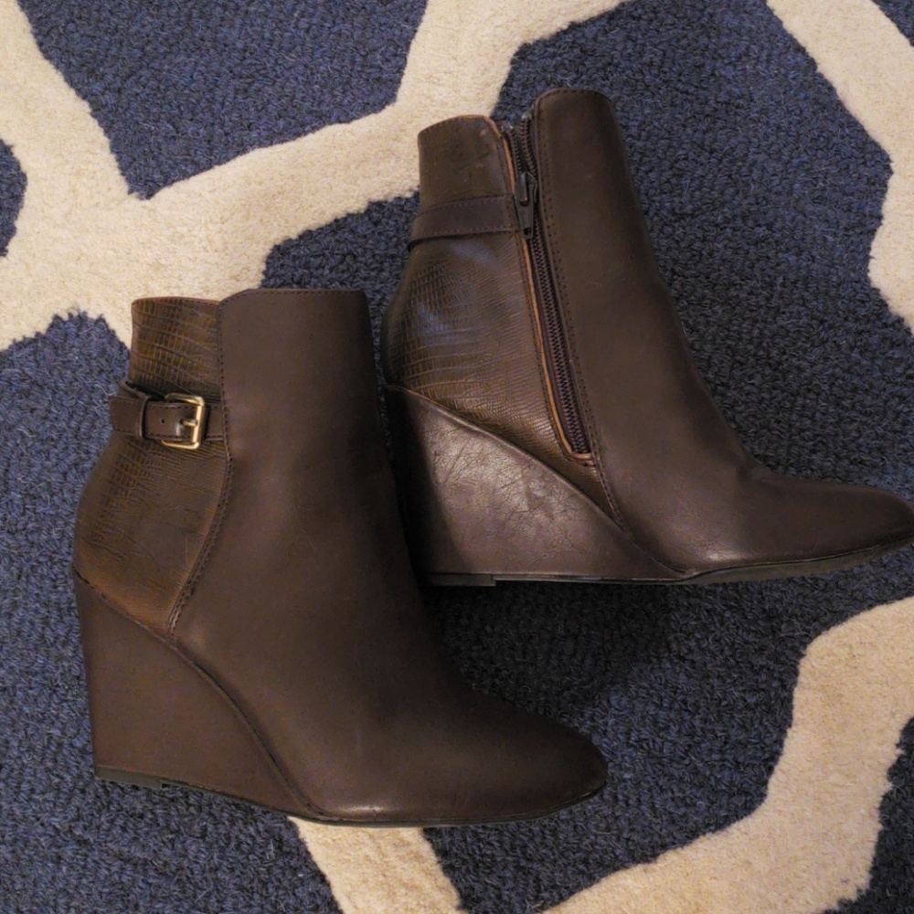 💓💖Beautiful wedge heeled boots 💓💖